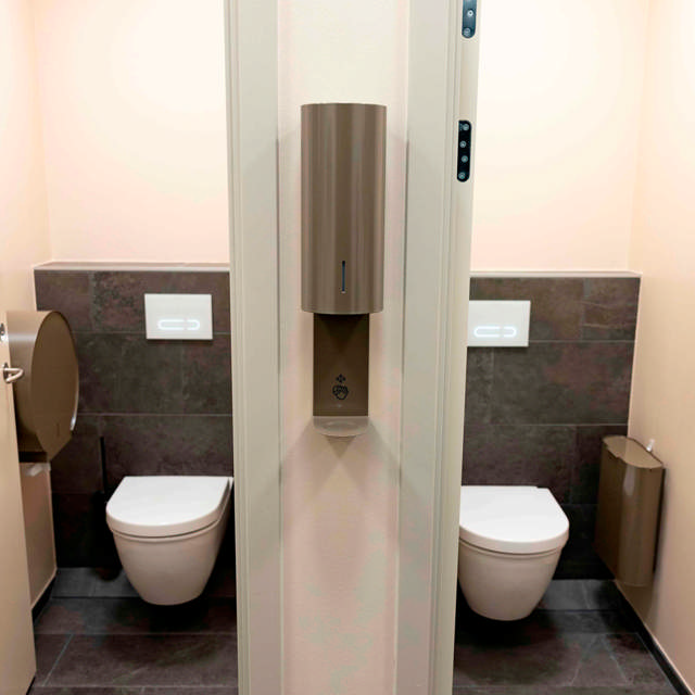 BJÖRK dispenser, liquid soap/disinfectant, white